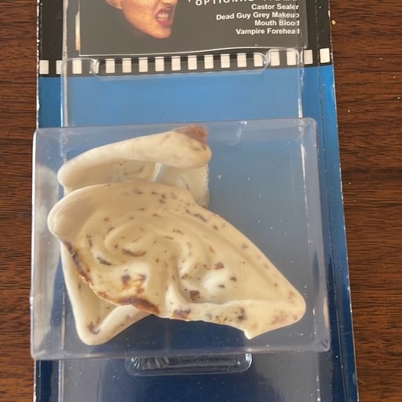 Prosthetic Ear props - Picture 2 of 4